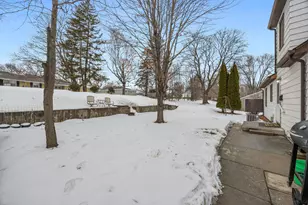 960 Jefferson St SE, Hutchinson, MN 55350 - Photo 40