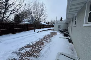 1290 Belmont Ln E, Maplewood, MN 55109 - Photo 2