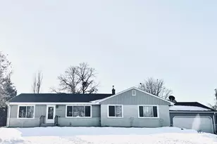 1290 Belmont Ln E, Maplewood, MN 55109 - Photo 1