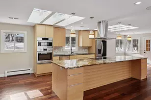 17100 Hampton Ct, Minnetonka, MN 55345 - Photo 8