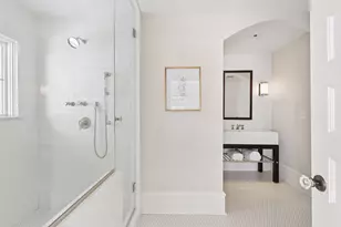 2735 E Lake Of The Isles Pkwy, Minneapolis, MN 55408 - Photo 28