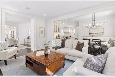 2735 E Lake Of The Isles Parkway, Minneapolis, MN 55408 - Photo 10