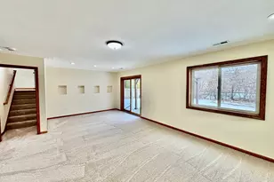 7550 31st St N, Oakdale, MN 55128 - Photo 18