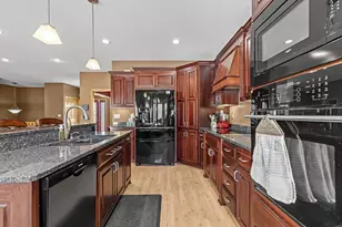 2507 River Rd, Marshall, MN 56258 - Photo 18