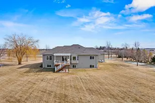 2507 River Rd, Marshall, MN 56258 - Photo 70