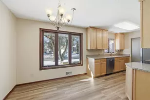 9193 Harkness Ave S, Cottage Grove, MN 55016 - Photo 4