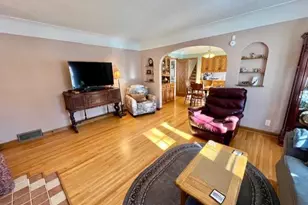 445 Franklin St SW, Hutchinson, MN 55350 - Photo 10