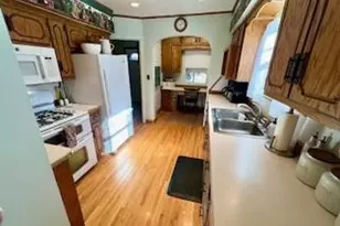 445 Franklin St SW, Hutchinson, MN 55350 - Photo 14