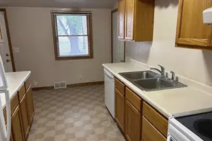 1265 10th Ave, Granite Falls, MN 56241 - Photo 6