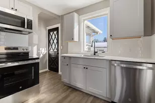 5137 44th Ave S, Minneapolis, MN 55417 - Photo 2