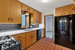 23 Greenway Gables, Minneapolis, MN 55403 - Photo 12