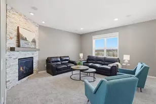 1525 Hemlock Way, Chanhassen, MN 55317 - Photo 10