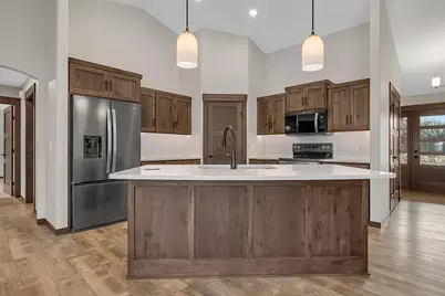 611 Brookwood Lane, Saint Cloud, MN 56303 - Photo 4