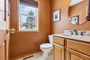 7746 Newbury Rd, Woodbury, MN 55125 - Photo 20