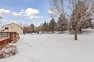 7746 Newbury Rd, Woodbury, MN 55125 - Photo 38