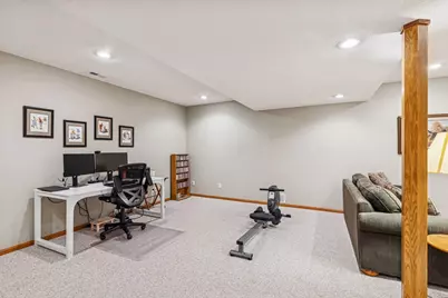 7746 Newbury Road, Woodbury, MN 55125 - Photo 32