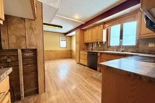 211 N Grove St, Okabena, MN 56161 - Photo 8