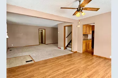 211 N Grove Street, Okabena, MN 56161 - Photo 6