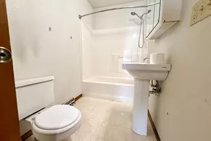 211 N Grove St, Okabena, MN 56161 - Photo 14