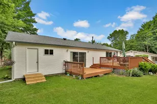 30325 Elm St, Lindstrom, MN 55045 - Photo 46