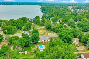 30325 Elm St, Lindstrom, MN 55045 - Photo 52