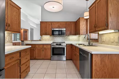 992 Stratford Court, Burnsville, MN 55337 - Photo 6