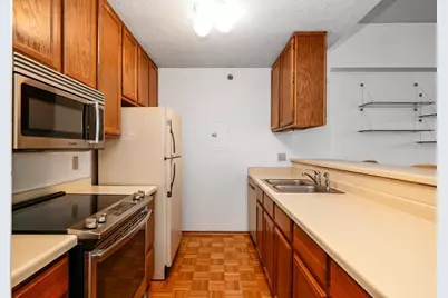 433 7th Street S #2305, Minneapolis, MN 55415 - Photo 4