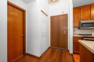 433 7th St. S, Minneapolis, MN 55415 - Photo 10