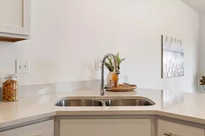 6733 Jorgensen Avenue S, Cottage Grove, MN 55016 - Photo 16