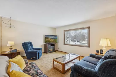 5439 Large Avenue NE, Albertville, MN 55301 - Photo 10