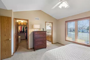 8351 W Lake Dr, Chanhassen, MN 55317 - Photo 24