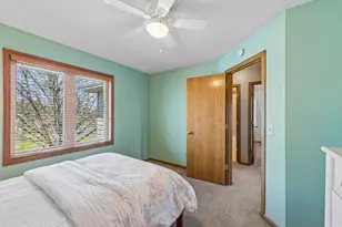 8351 W Lake Dr, Chanhassen, MN 55317 - Photo 28