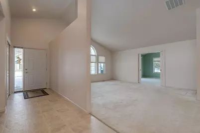 731 Grayhawk Circle, Mankato, MN 56001 - Photo 4