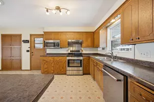 1011 Hazel St, River Falls, WI 54022 - Photo 6