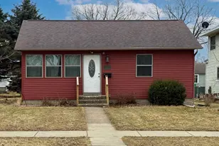 413 N Elm St, Marshall, MN 56258 - Photo 1