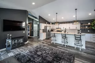 4511 W 131 1/2 St, Savage, MN 55378 - Photo 8