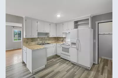 7385 University Avenue NE, Fridley, MN 55432 - Photo 4