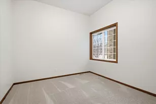 10395 Lancaster Cove, Woodbury, MN 55129 - Photo 24