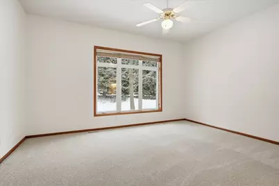 10395 Lancaster Cove, Woodbury, MN 55129 - Photo 18