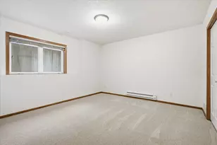 10395 Lancaster Cove, Woodbury, MN 55129 - Photo 32