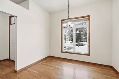 10395 Lancaster Cove, Woodbury, MN 55129 - Photo 22