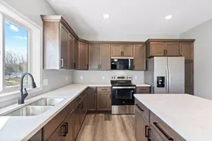 2125 13th St NW, Faribault, MN 55021 - Photo 12