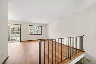 6925 MacBeth Cir, Woodbury, MN 55125 - Photo 4