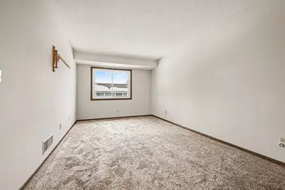 6925 Macbeth Circle, Woodbury, MN 55125 - Photo 16