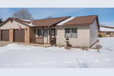 312 Lilac Court, Waseca, MN 56093 - Photo 2