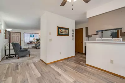 312 Lilac Court, Waseca, MN 56093 - Photo 12