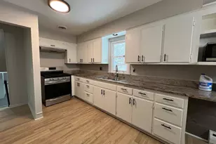 7849 Florida Cir N, Brooklyn Park, MN 55445 - Photo 10