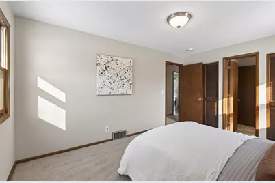 7533 Imperial Drive N, Brooklyn Park, MN 55443 - Photo 16