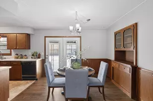 7533 Imperial Dr N, Brooklyn Park, MN 55443 - Photo 8