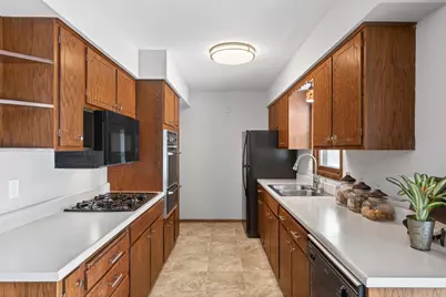 7533 Imperial Drive N, Brooklyn Park, MN 55443 - Photo 10